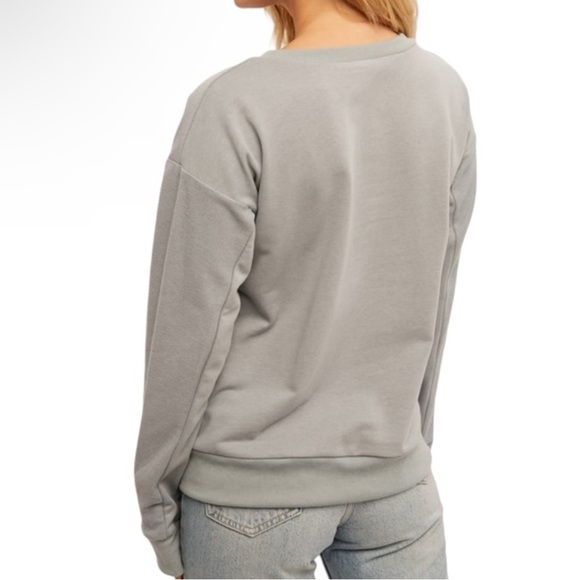 Hem & Thread Crew Neck Pullover Sweater - Picture 2 of 7